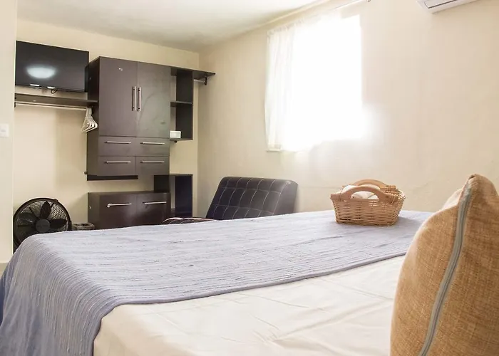 Albergue Whyz 4 Private
