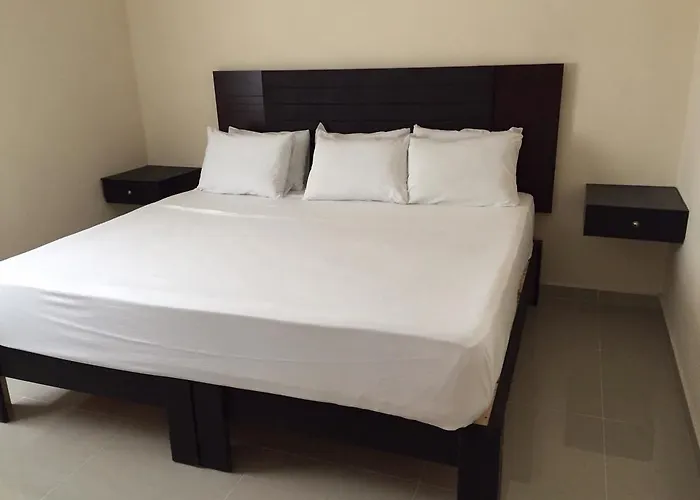 Whyz 4 Private Albergue *