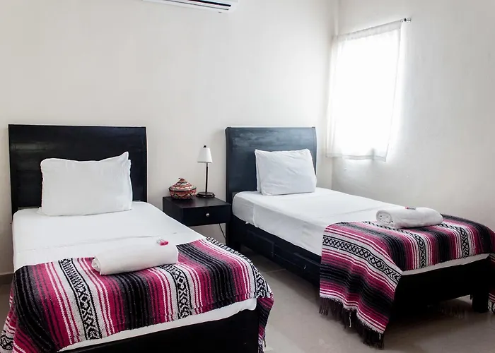 Whyz 4 Private Albergue Puerto Morelos