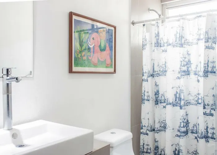 Whyz 4 Private Albergue Puerto Morelos