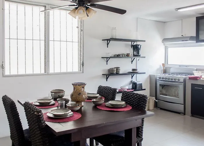 Whyz 4 Private Albergue Puerto Morelos